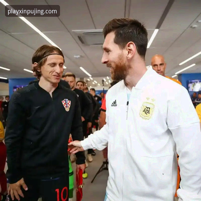 世界杯10大球星对决：梅西与C罗的终极谢幕 vs 亚马尔与哈兰德的新王崛起